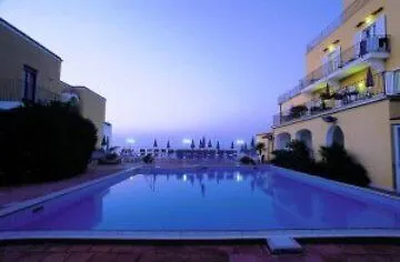 Hotell Parco Aurora Terme 4*